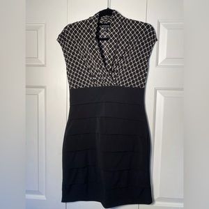 En Focus Studio Stretch Knit Geo Print Sleeveless Dress size 8 Womens